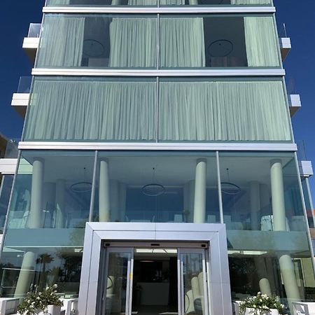 Hotel Commodore Cervia Exterior foto